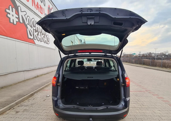 Ford S-Max cena 29700 przebieg: 254000, rok produkcji 2012 z Radom małe 407